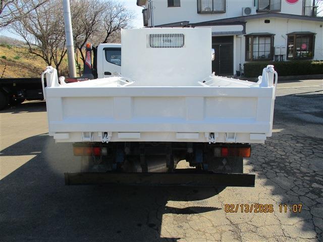 Mitsubishi Fuso Canter 8