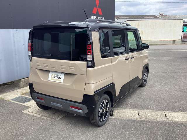 Mitsubishi Delica Mini 4