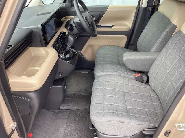 Mitsubishi Delica Mini 6