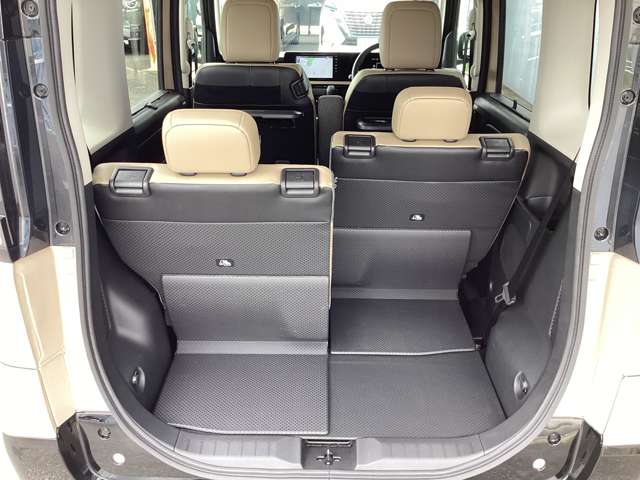 Mitsubishi Delica Mini 8