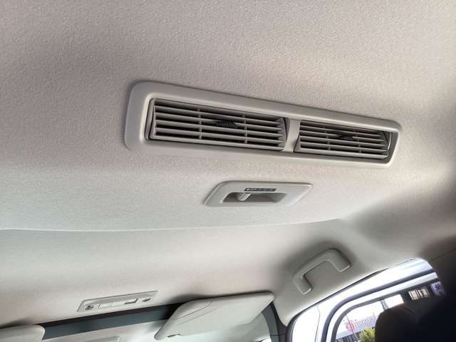 Mitsubishi Delica Mini 12