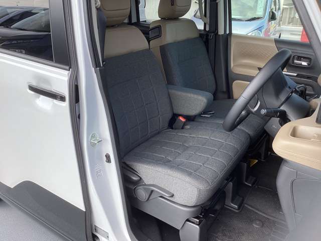 Mitsubishi Delica Mini 6
