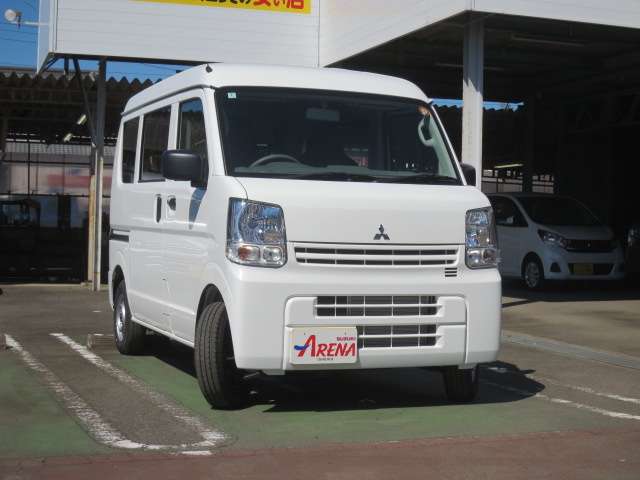 Mitsubishi Minicab Van 7