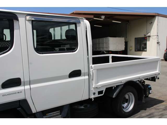 Mitsubishi Fuso Canter 12