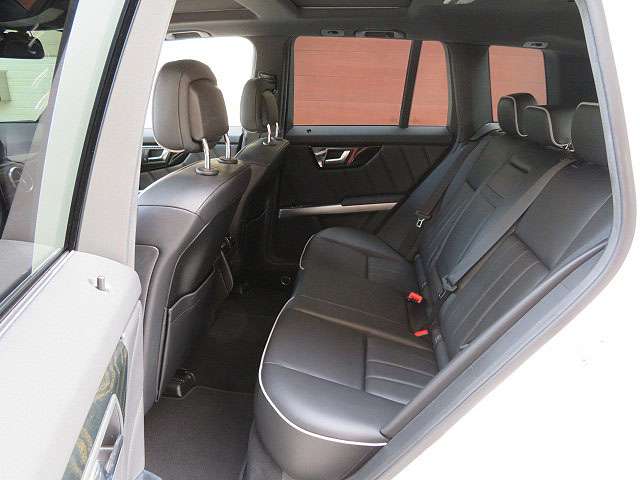Mercedes-Benz GLK-Class 8