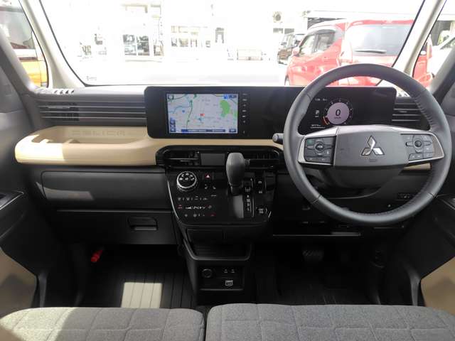 Mitsubishi Delica Mini 3