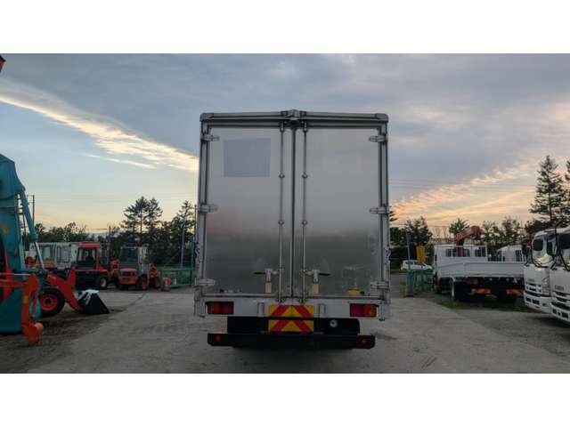 Hino Ranger 7