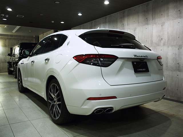 Maserati Levante 6