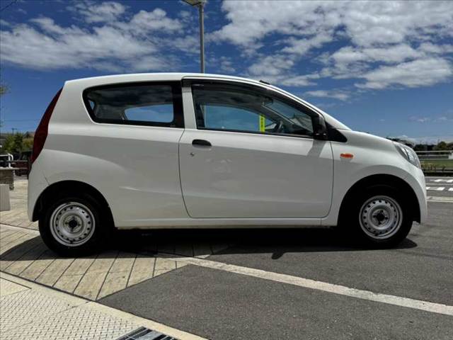 Daihatsu Mira 12