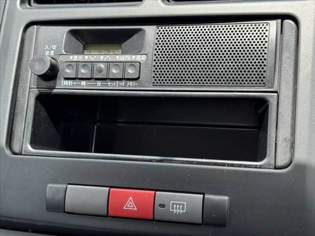 Daihatsu Mira 3