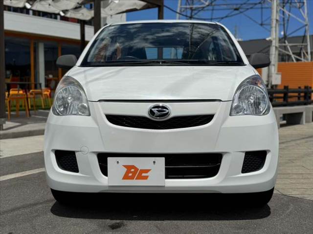 Daihatsu Mira 9