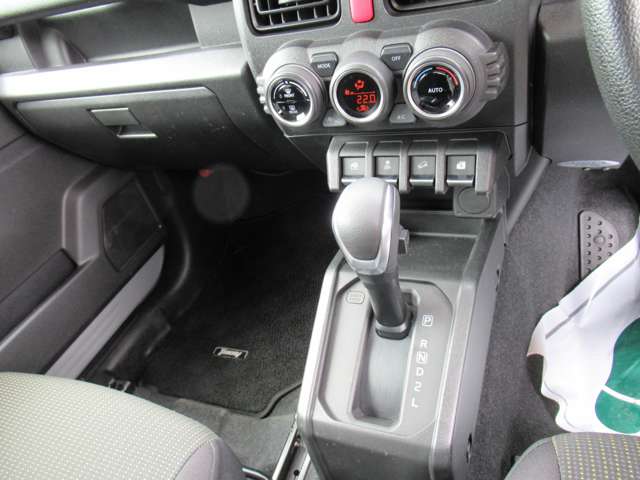 Suzuki Jimny 11
