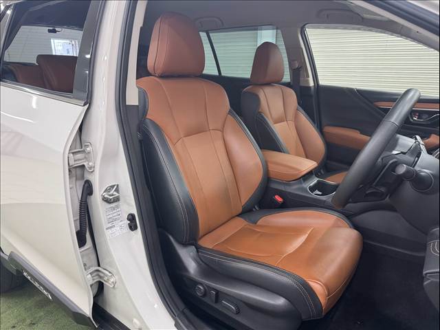 Subaru Legacy Outback 11