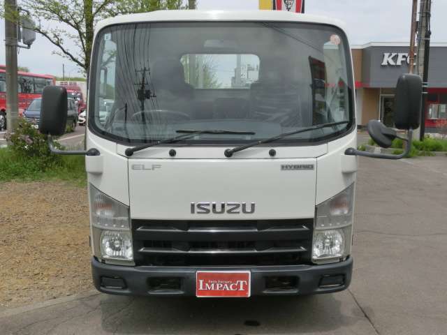 Isuzu Elf 2