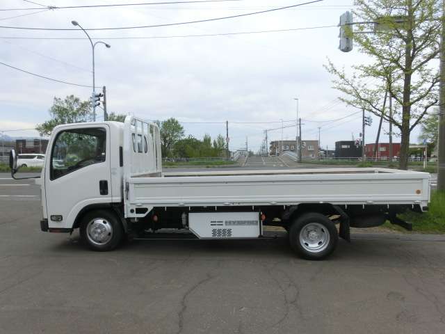 Isuzu Elf 3