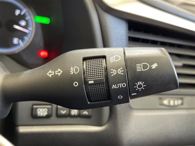 Lexus RX 9