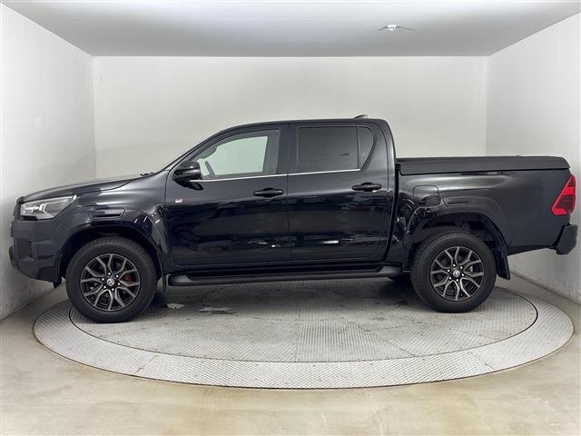 Toyota Hilux 9