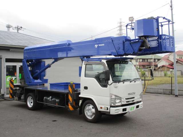Isuzu Elf 5