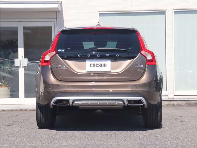 Volvo V60 Cross Country 9