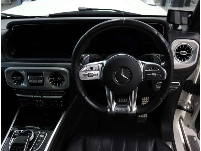 Mercedes-Benz G-Class 9