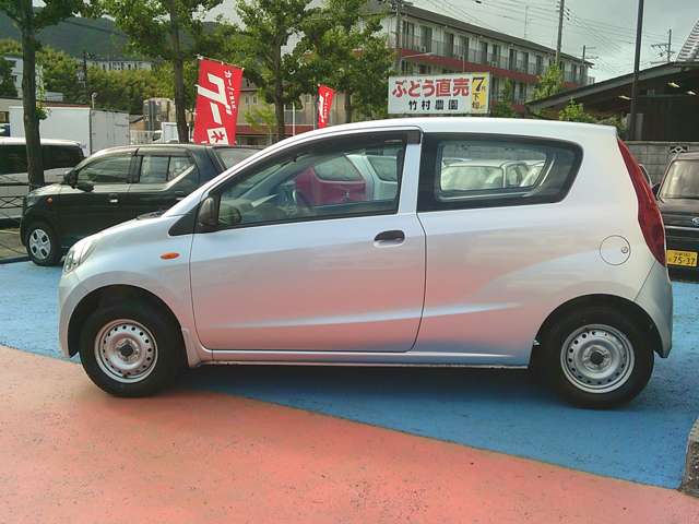 Daihatsu Mira 9
