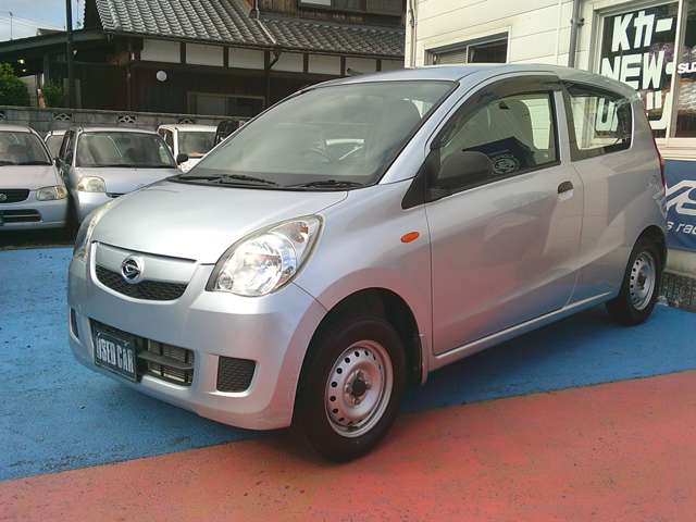 Daihatsu Mira 10