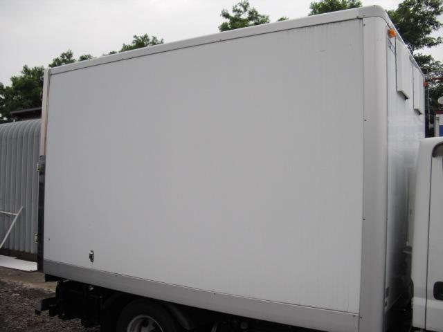 Mitsubishi Fuso Canter 4