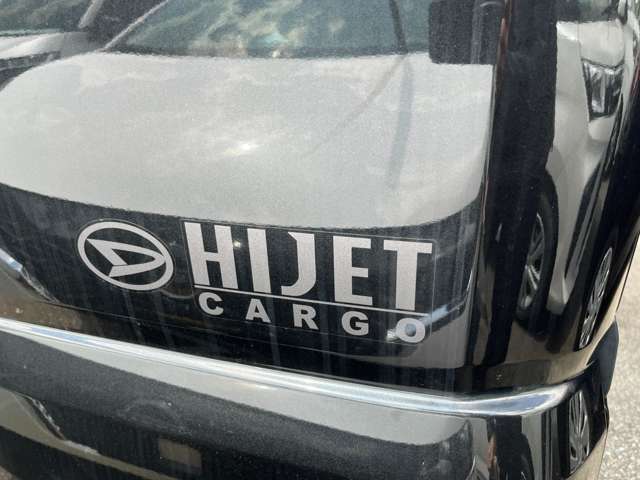 Daihatsu Hijet Cargo 12