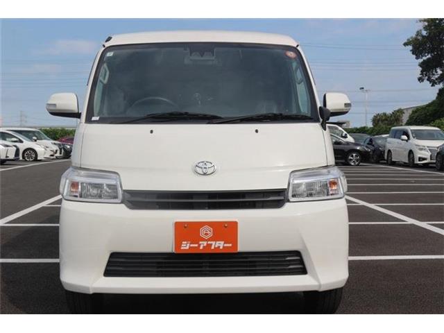 Toyota Town Ace Van 8
