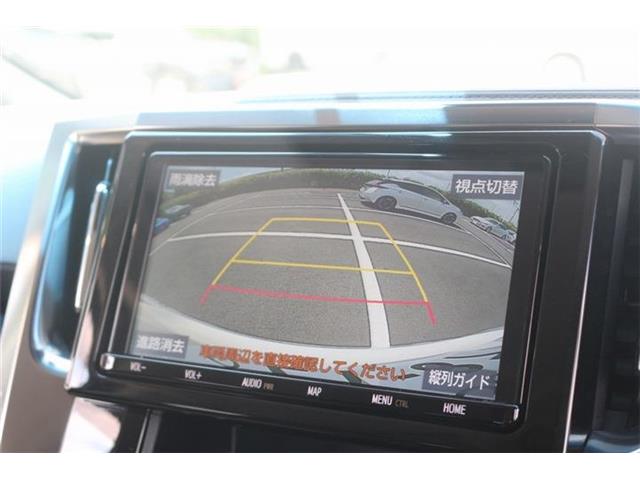 Toyota Alphard 4