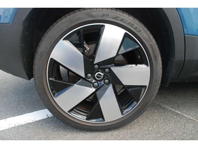 Volvo C40 7