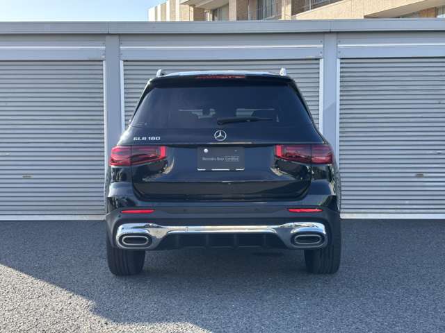 Mercedes-Benz GLB 8