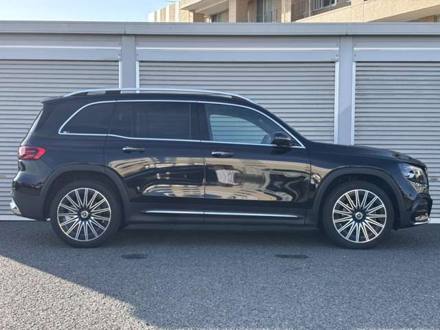 Mercedes-Benz GLB 10