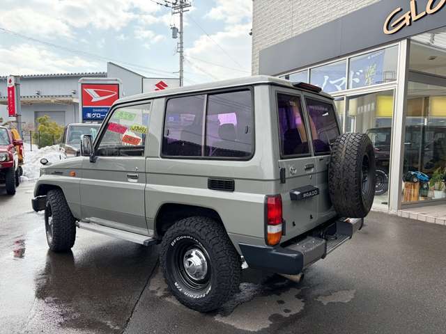 Toyota Land Cruiser Prado 6