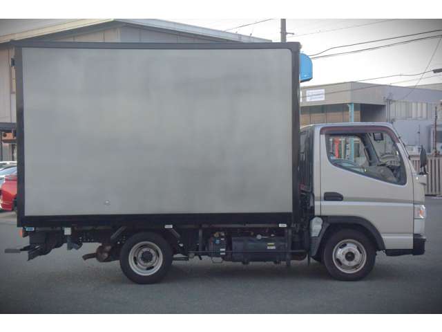 Mitsubishi Fuso Canter 4