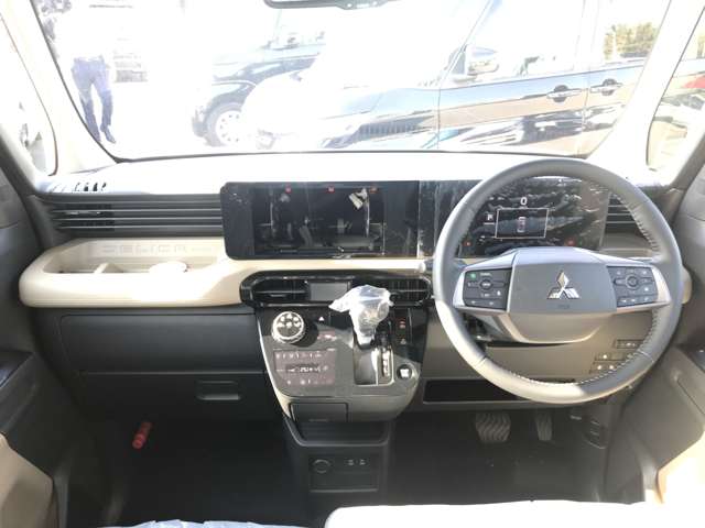 Mitsubishi Delica Mini 8