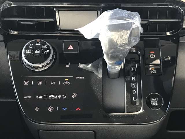 Mitsubishi Delica Mini 10