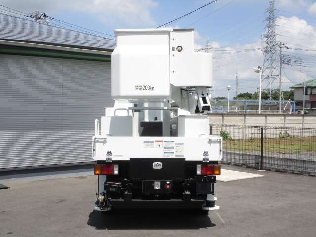 Isuzu Elf 9