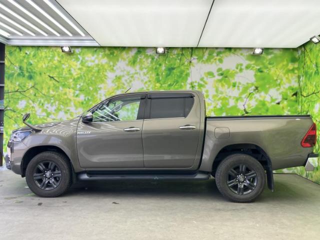Toyota Hilux 5