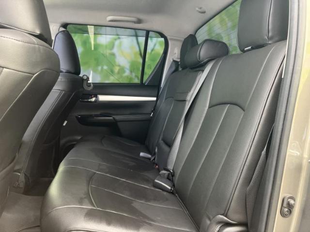 Toyota Hilux 9