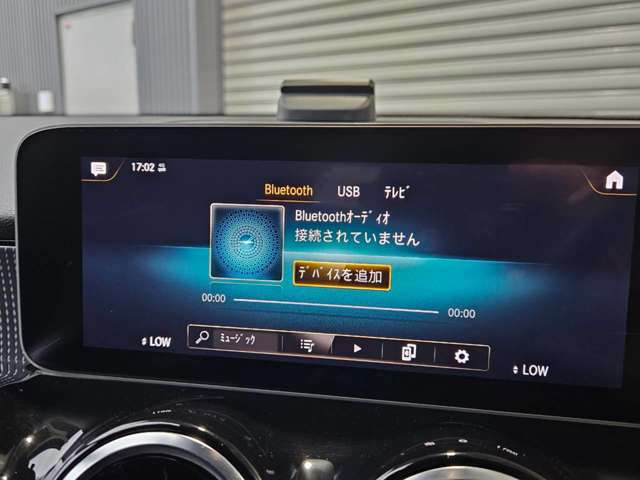 Mercedes-Benz GLB 12