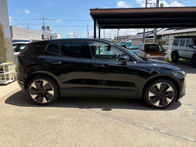 Volvo EX30 7