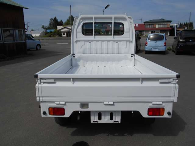 Mazda Scrum Truck 8