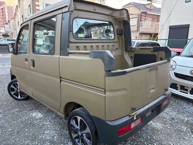 Daihatsu Hijet Deck Van 3