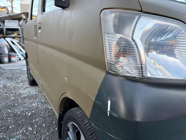 Daihatsu Hijet Deck Van 9