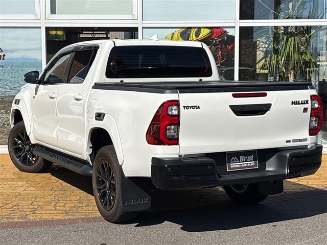 Toyota Hilux 8