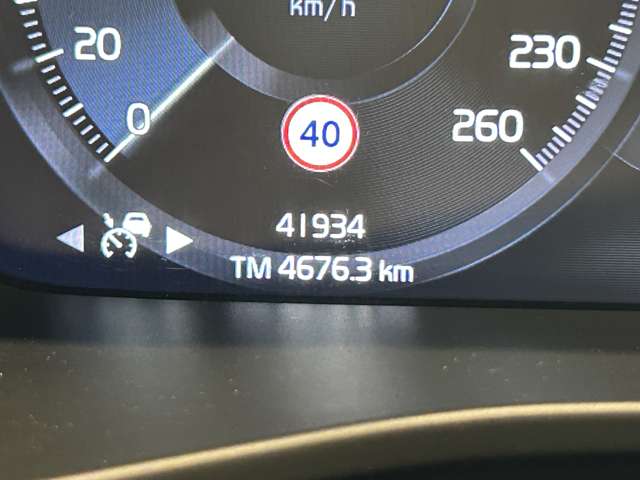 Volvo XC40 5