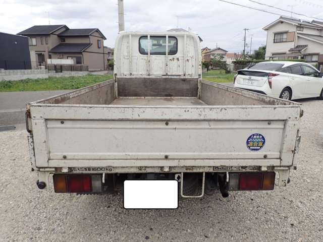 Isuzu Elf 5