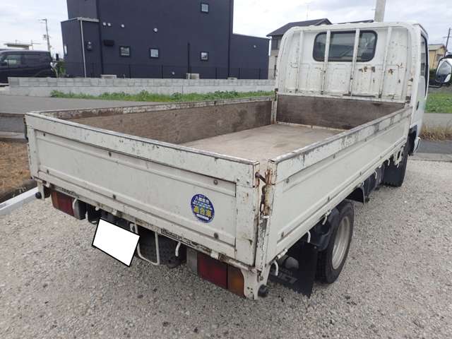 Isuzu Elf 6
