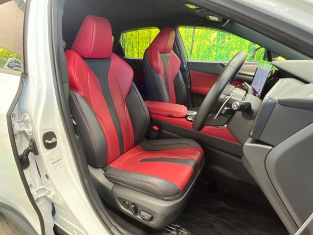 Lexus NX 8